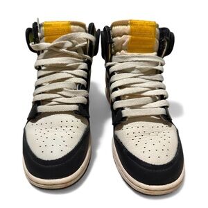 Air Jordan 1 in size 4.5